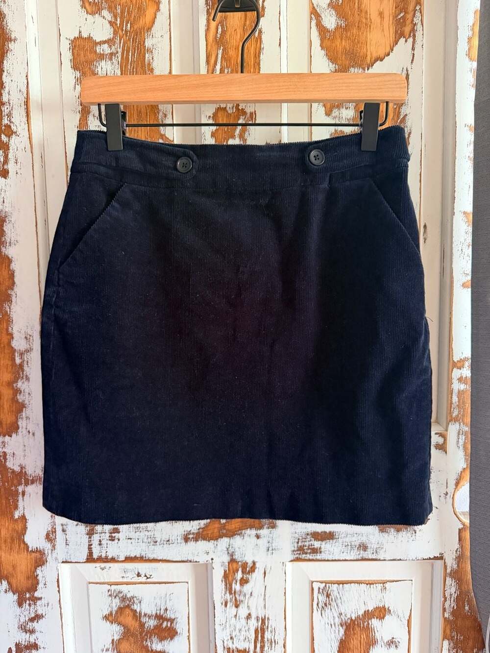 Banana Republic Parisian Chic Y2K Inspired Corduroy Mini Skirt Size 2